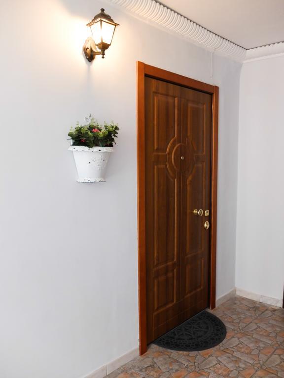 Largo Donnaregina Appartement *