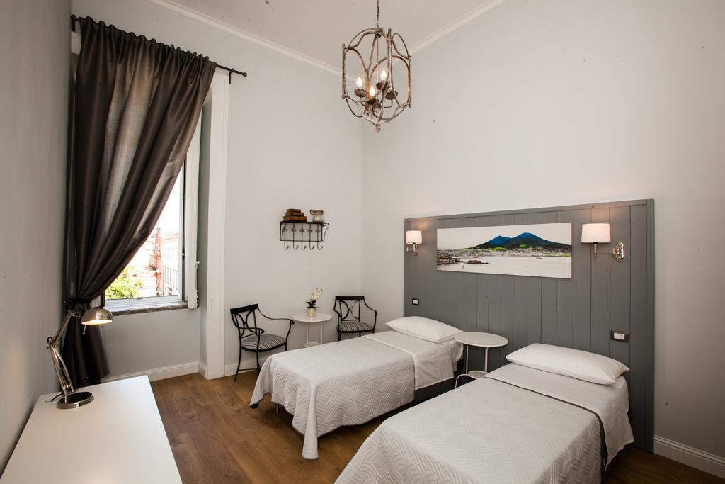 Appartement Largo Donnaregina *